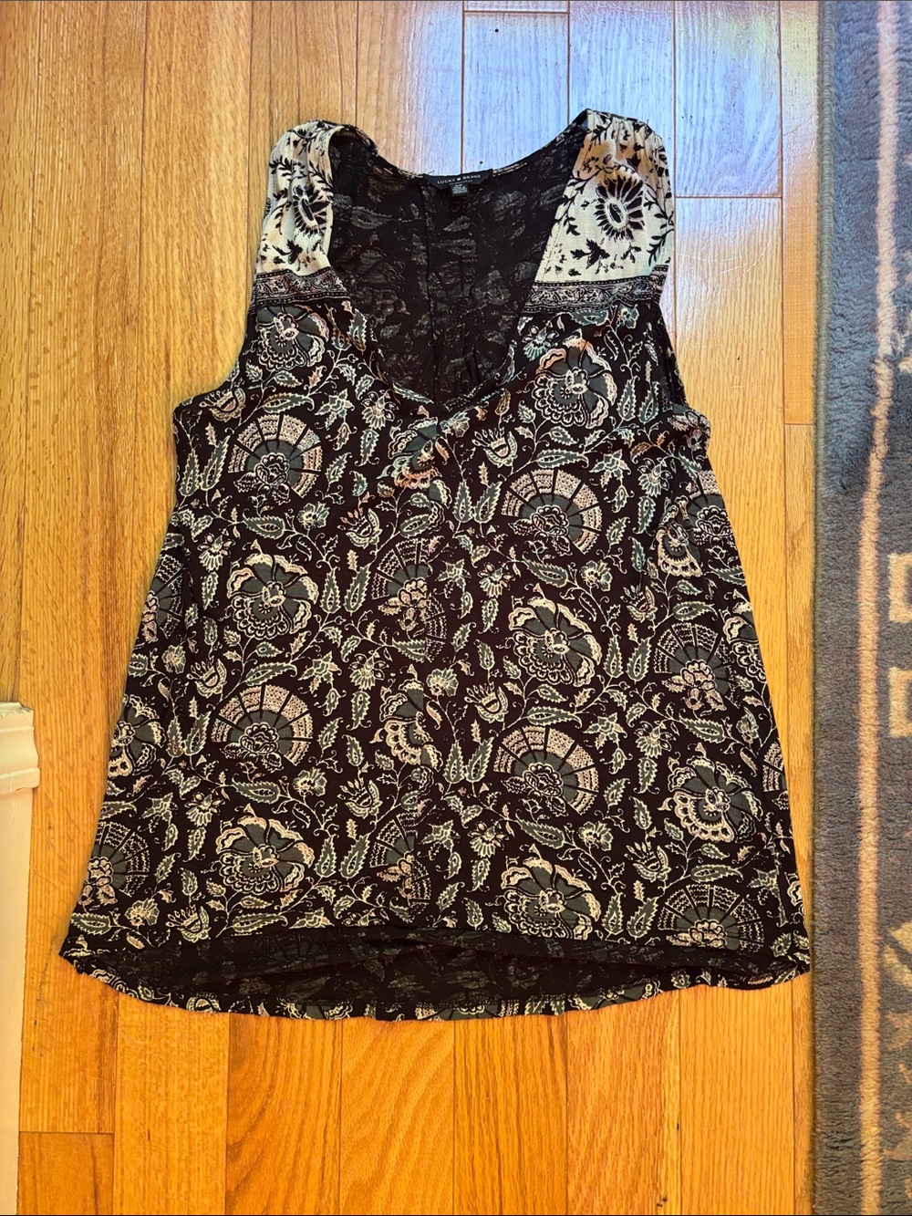 Lucky Brand Black Floral Tank Top size small